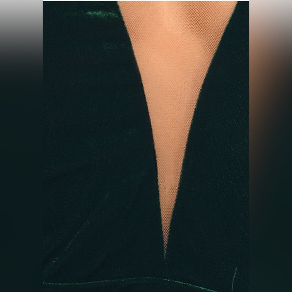 Lulus My Dream Come True Forest Green Velvet Strapless Maxi Dress. Size Medium. - Picture 4 of 9